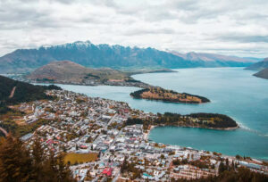 Cheap Car Rental & Van Rental in Queenstown